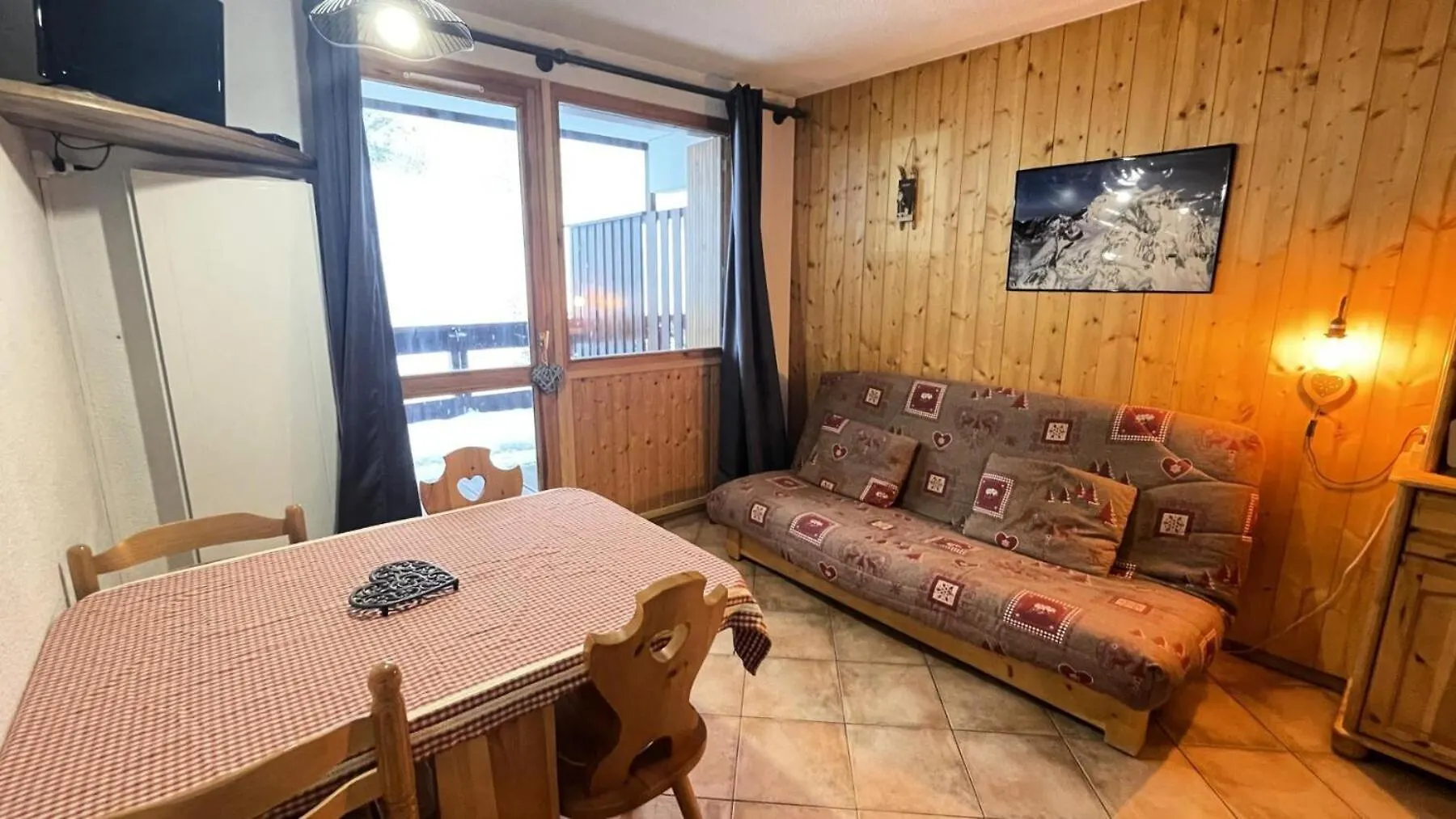 Apartment Residence Les Cimes II - Studio Pour 4 Personnes A Meribel Mottaret Dans Le Quartier Du Hameau, Au Pied Des Pistes Mae-2591 Les Allues France
